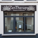 Enseigne et logo créés pour ZenTherapy, salon d'esthétique à Rebecq